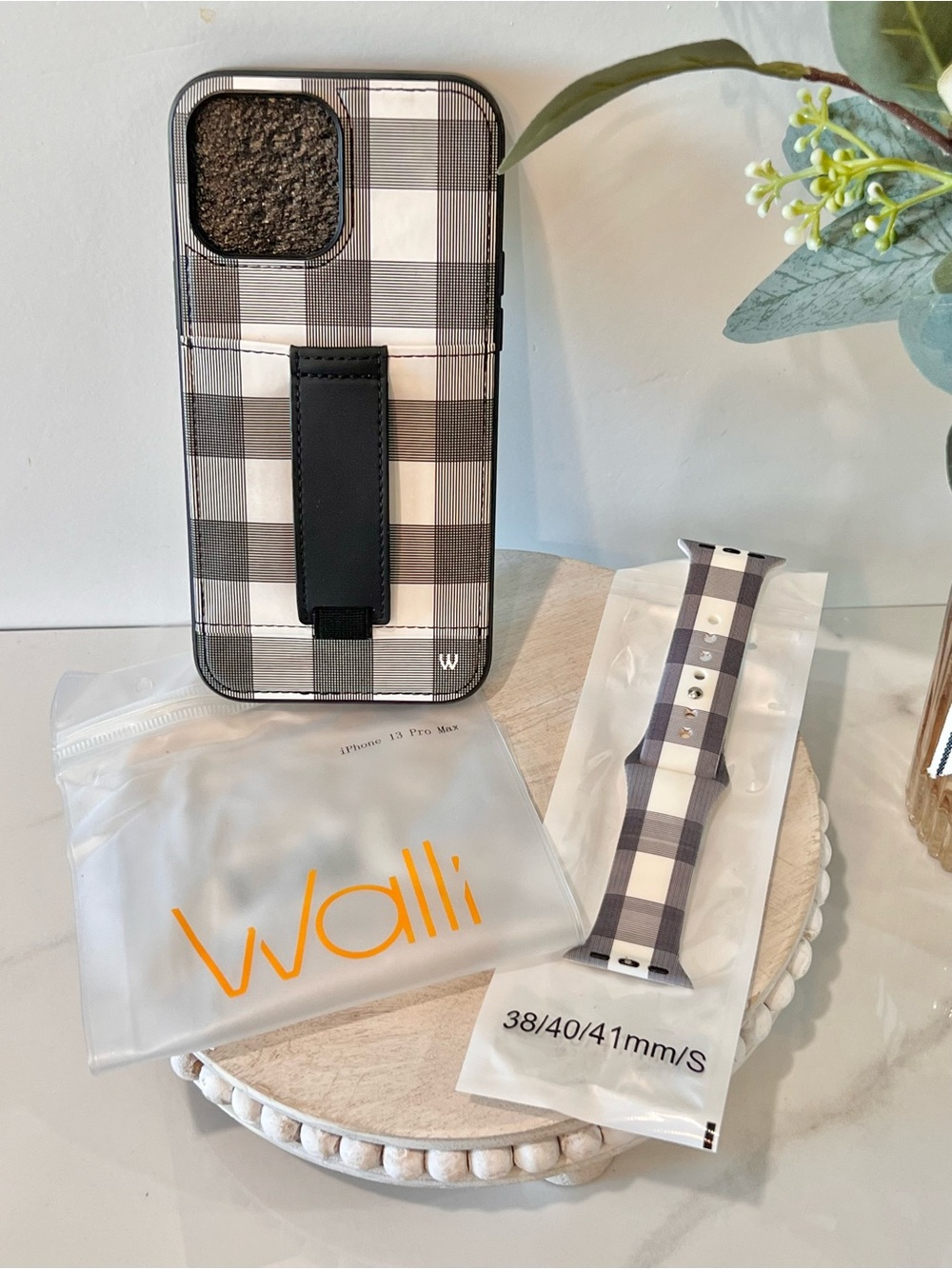 Walli Black & White Plaid iPhone 13 Pro Max Case with Matching Watch Band